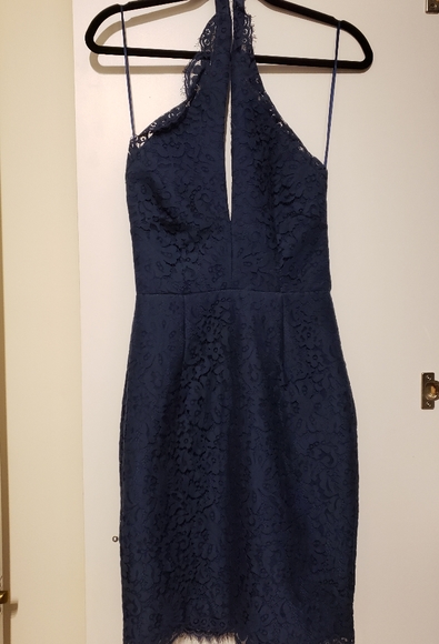 KEEPSAKE Ladies Lace Halter Dress - Picture 3 of 8